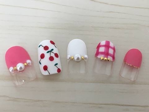 さくらんぼネイル